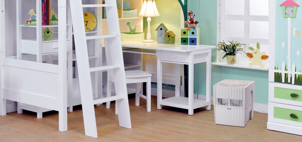 Child's Bedroom LW25 white.jpg